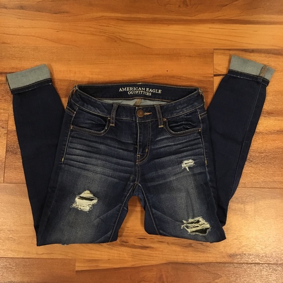 American Eagle Outfitters Denim - 💕HP💕 AE Ripped Jeans